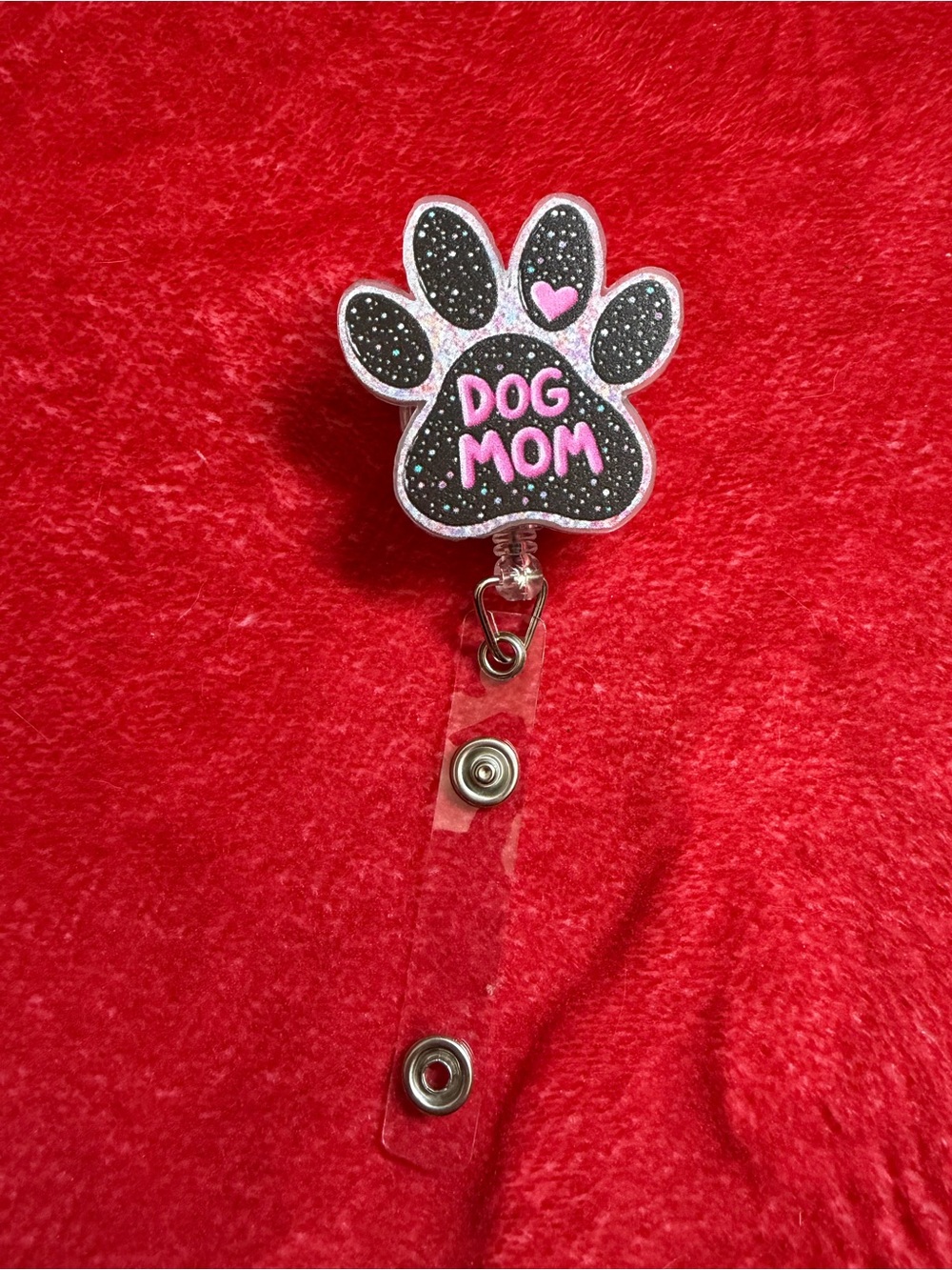 Dog Mom Paw Badge Reel – Black and Pink